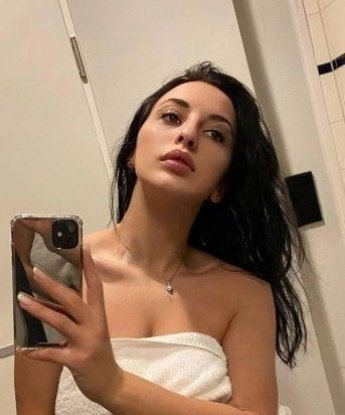 Со мной ты откроешь новые грани удовольствия и испытаешь настоящий экстаз. 😉
Мои услуги охватывают все твои сокровенные фантазии и желания. 🌟 Приходи ко мне, и я сделаю все, чтобы ты остался доволен и хотел вернуться снова. 💃
У меня есть множество положительных отзывов, подтверждающих мою непревзойденность и профессионализм. 🌹 Фото в моем портфолио показывают мою нежную и стройную фигуру, а также пленят твое воображение. 😉
Живу в Москве и могу пригласить тебя к себе в уютную атмосферу или приехать к тебе в гости. Забудь обо всем на пару часов и погрузись в мир страсти и волнения со мной. Доверься моим нежным рукам и окунись в атмосферу безумства. 💫 Жду тебя, чтобы сделать нашу встречу незабываемой! 💕 8629, 25 лет